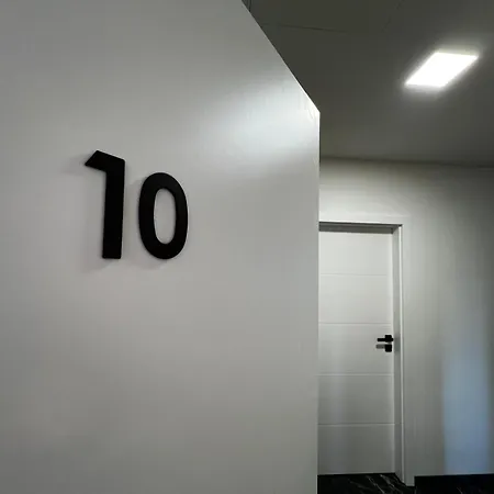아파트 Luxusni 2kk, Vyhled Do Dvora, 10 Min Plaz